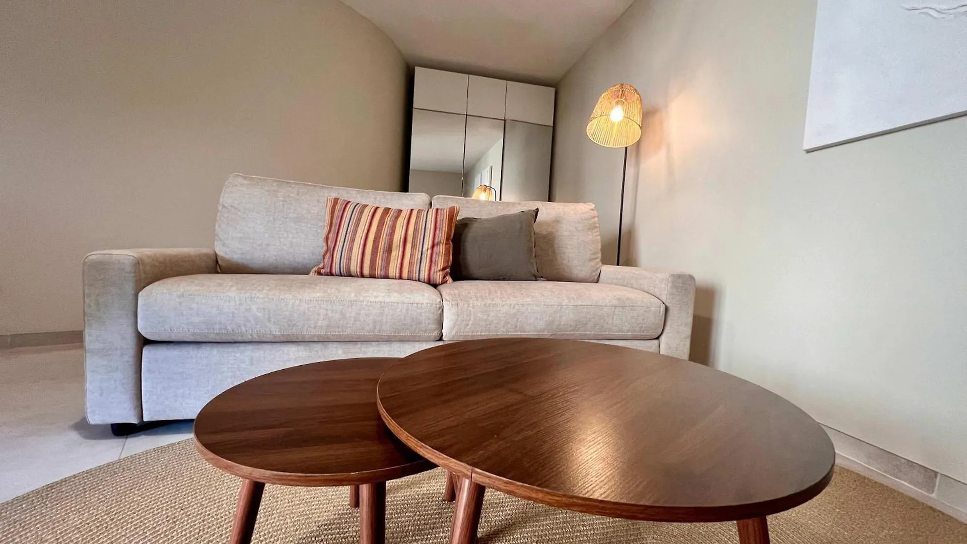 B054 Appartement Luxueux Dans Cannes 0*,
