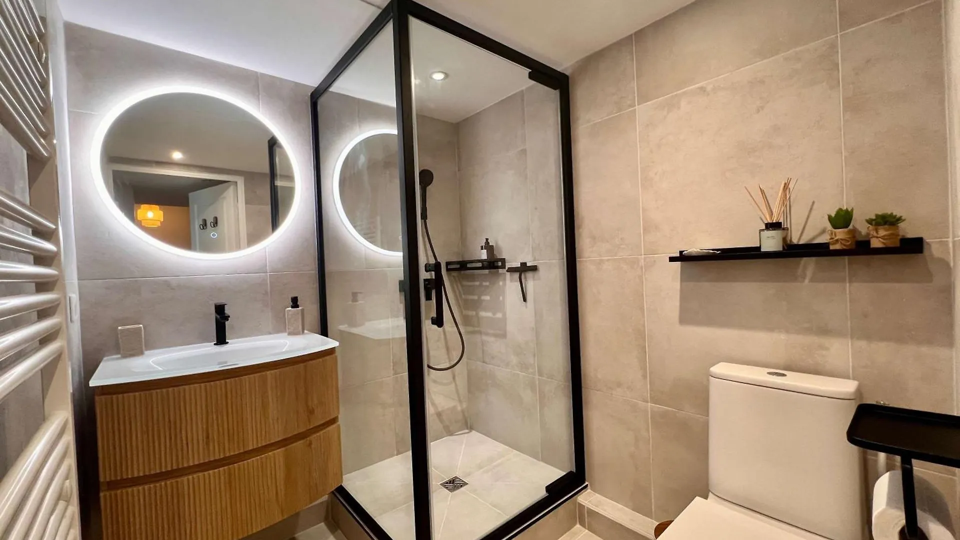 B054 Appartement Luxueux Dans Cannes 0*,