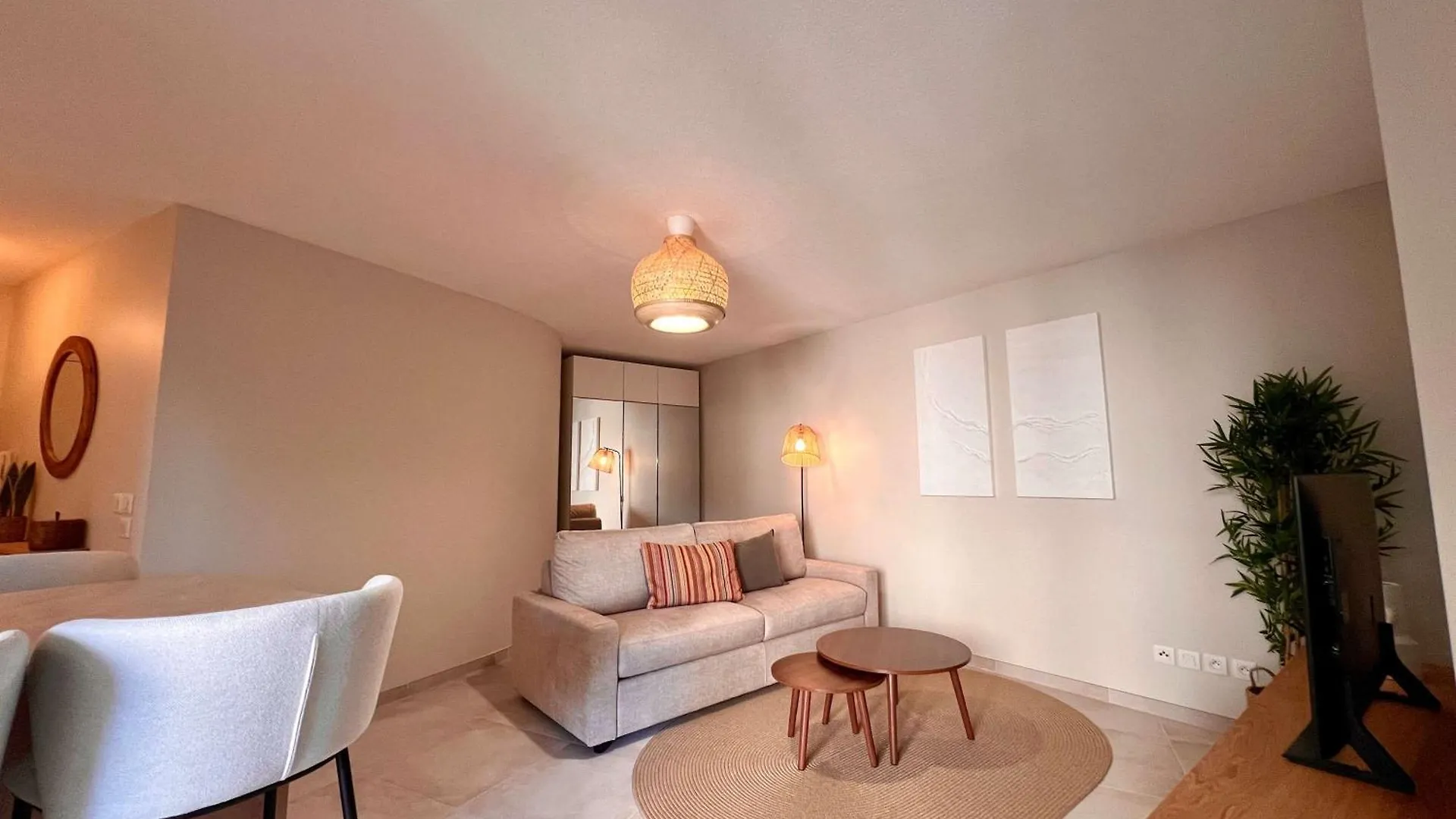 B054 Appartement Luxueux Dans Cannes Apartment